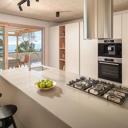 Adelia * Sveta Nedelja (Hvar)