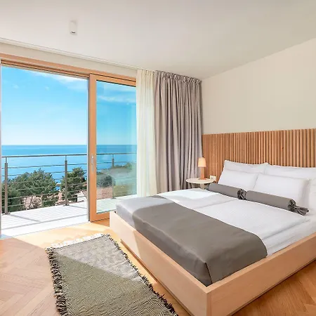 Adelia * Sveta Nedelja (Hvar)