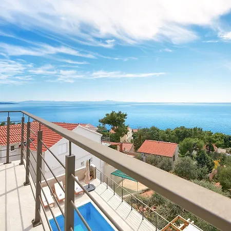 Adelia Sveta Nedelja (Hvar)