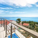Adelia Sveta Nedelja (Hvar)